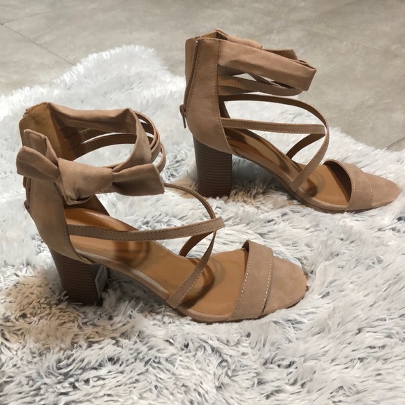 NWT Taupe Suede Heel Sandals - Picture 3 of 8